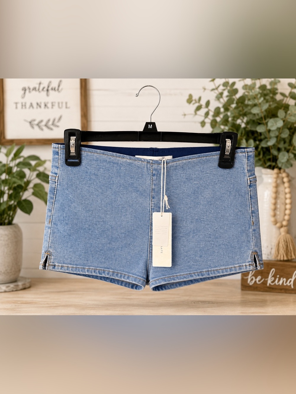 Altar’d State NWT Light Wash Stretch Denim Shorts Size S